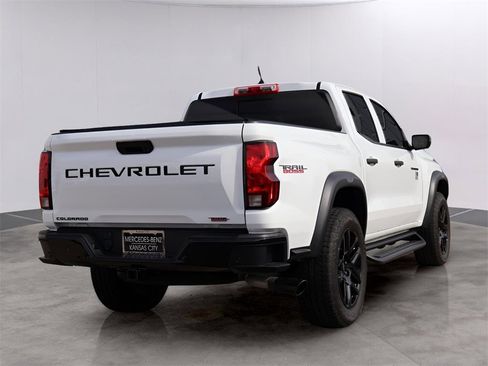 Used 2024 Chevrolet Colorado Trail Boss w/ Technology Package image 7