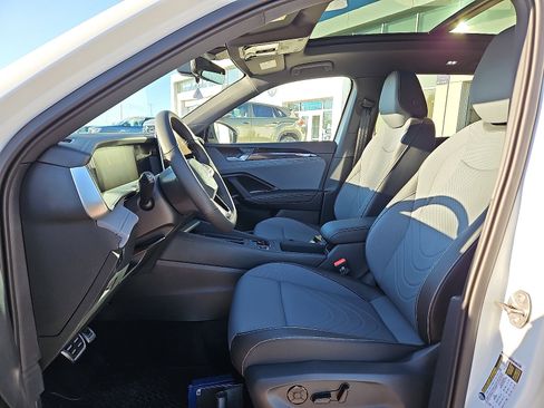 New 2026 Volkswagen Tiguan SE R-Line image 10