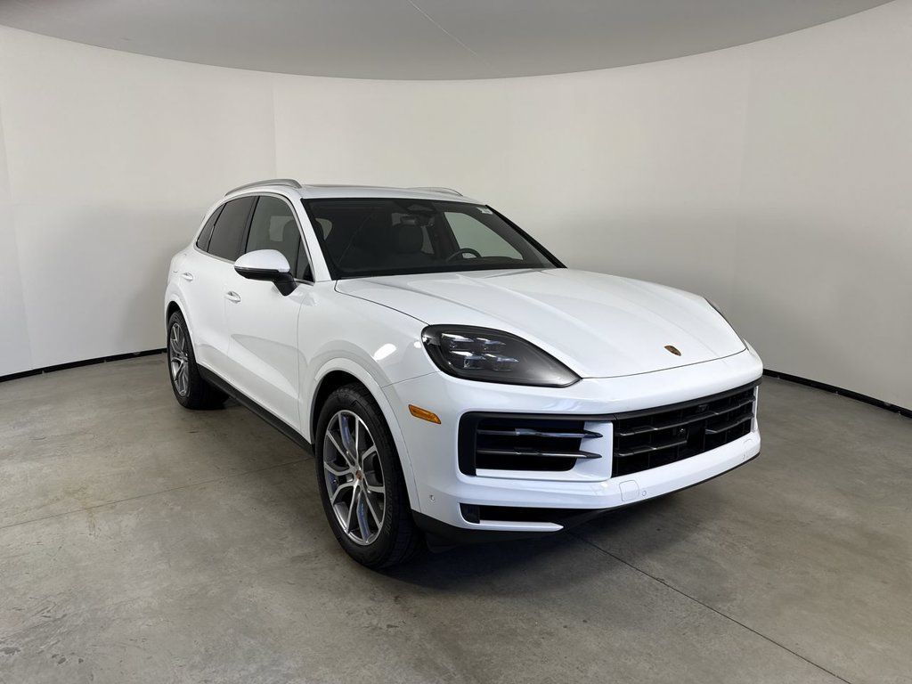 Certified 2026 Porsche Cayenne AWD/4WD image 9