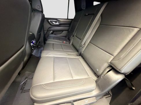 Used 2024 Chevrolet Tahoe LT w/ Luxury Package RWD image 13