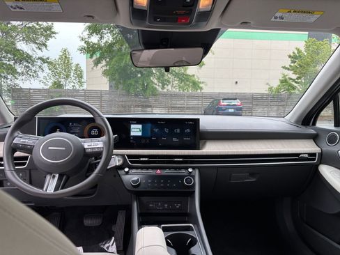 Used 2025 Hyundai Sonata SEL FWD image 34