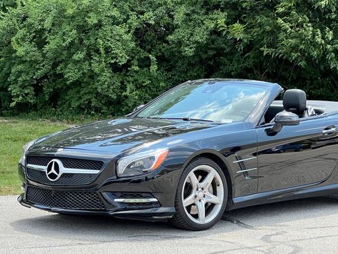Used 2014 Mercedes-Benz SL 550 image 15