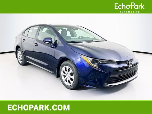 Used 2026 Toyota Corolla LE FWD image 1