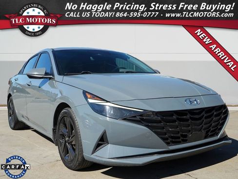Used 2022 Hyundai Elantra SEL w/ Convenience Package image 1