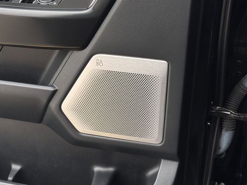 Certified 2022 Ford F150 Raptor w/ Raptor 37 Performance Package image 31