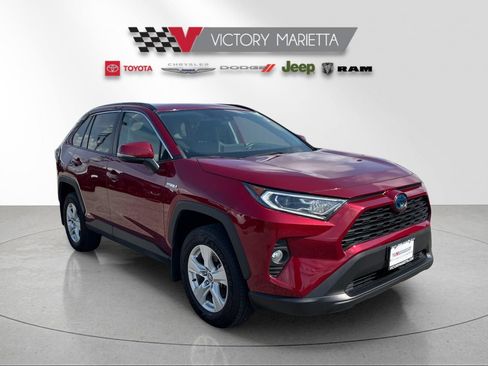 Used 2020 Toyota RAV4 XLE w/ All Weather Liner Package AWD/4WD image 7