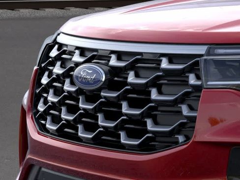 New 2026 Ford Explorer Platinum image 17