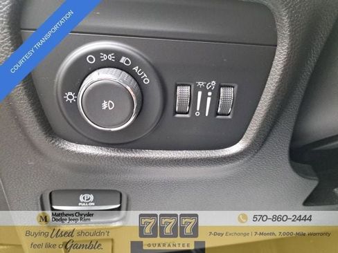 Certified 2023 Jeep Grand Cherokee Limited w/ Black Appearance Package image 19