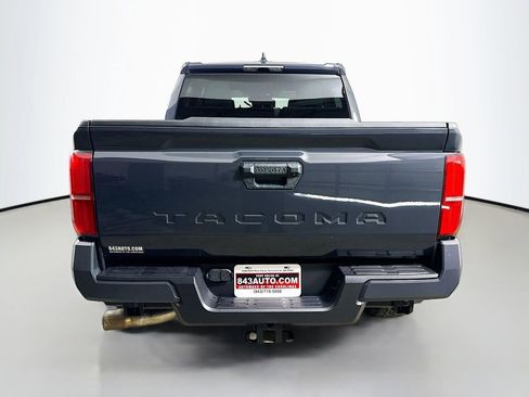 Used 2025 Toyota Tacoma TRD Off-Road image 6