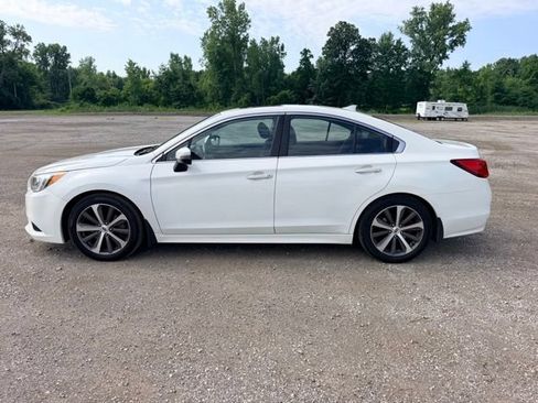 Used 2016 Subaru Legacy 3.6R Limited AWD/4WD image 4