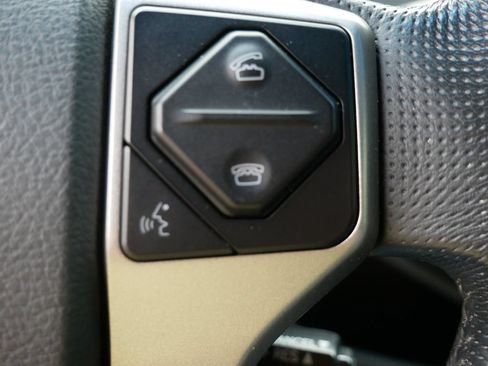 Used 2015 Toyota Tacoma 4x4 Double Cab w/ TRD Sport Package image 20