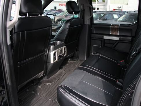 Used 2018 Ford F150 Lariat w/ Equipment Group 502A Luxury AWD/4WD image 25