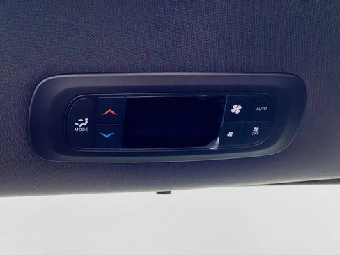 New 2026 Chrysler Pacifica Select FWD image 26