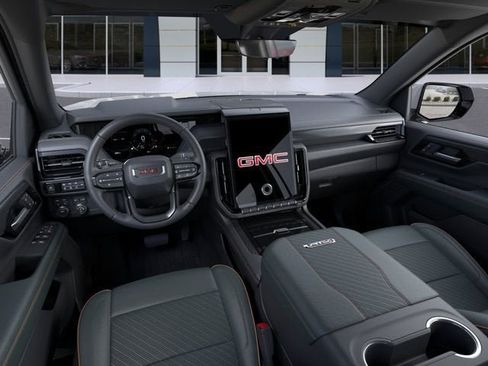 New 2026 GMC Yukon XL AT4 AWD/4WD image 15
