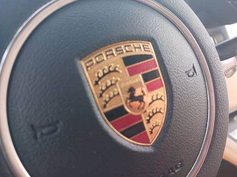 Used 2017 Porsche Macan AWD/4WD image 46