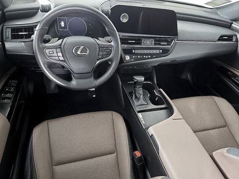 Certified 2024 Lexus ES 250 w/ Premium Package image 13