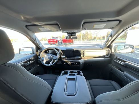 New 2024 GMC Sierra 1500 Elevation w/ LPO, Elevation Black Package image 20