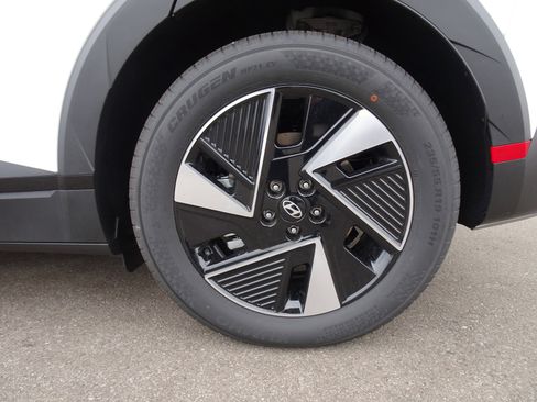 New 2026 Hyundai Ioniq 5 SEL image 21