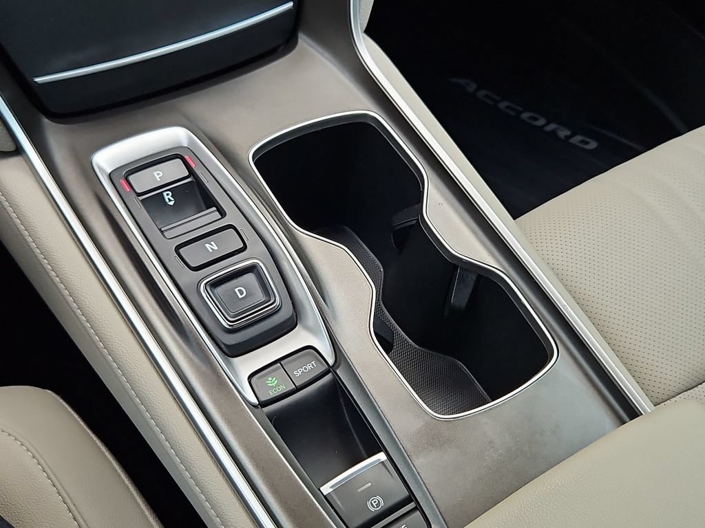 Used 2022 Honda Accord Touring image 19