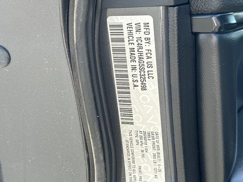 New 2025 Jeep Grand Cherokee Laredo X image 27