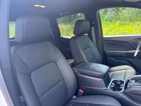 Used 2025 Chevrolet Colorado LT w/ LT Convenience Package AWD/4WD image 45