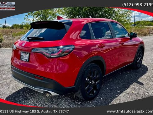 Used 2025 Honda HR-V Sport image 4