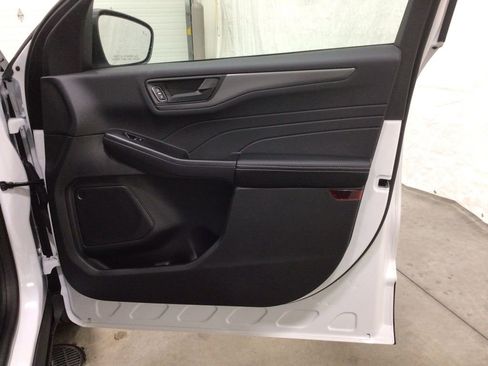 New 2025 Ford Escape Active image 36