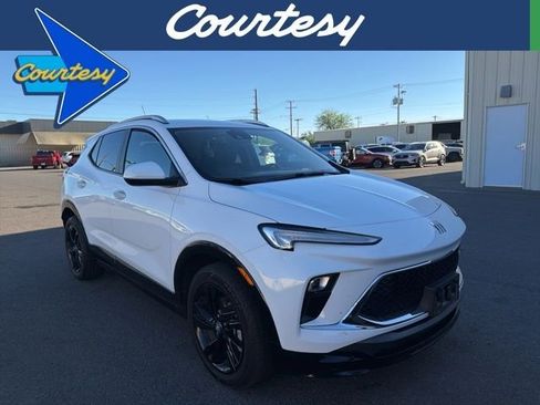 Used 2024 Buick Encore GX Sport Touring image 1