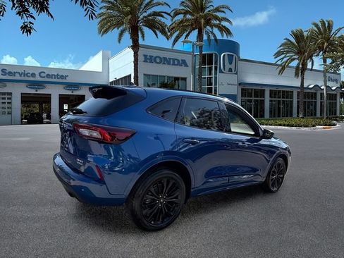 Used 2023 Ford Escape ST-Line Elite AWD/4WD image 8