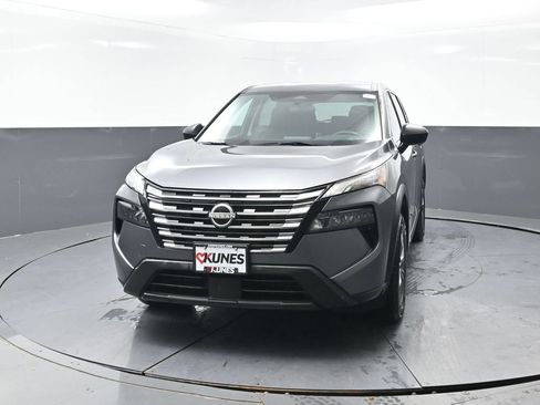 Used 2024 Nissan Rogue S AWD/4WD image 7