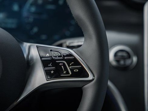 New 2026 Mercedes-Benz GLC 300 4MATIC image 29
