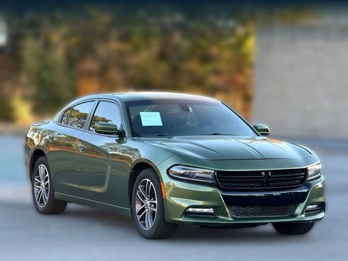 Used 2019 Dodge Charger SXT w/ Cold Weather Package image 1