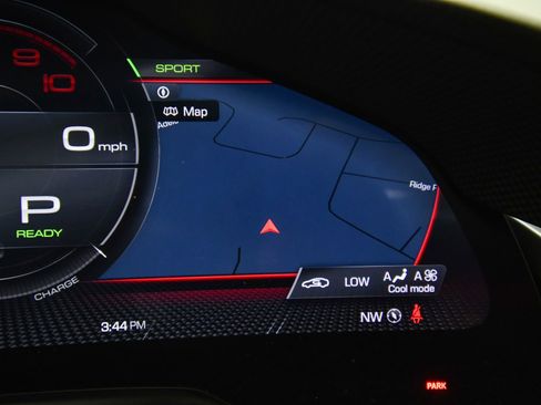 Used 2022 Ferrari SF90 Spider image 43