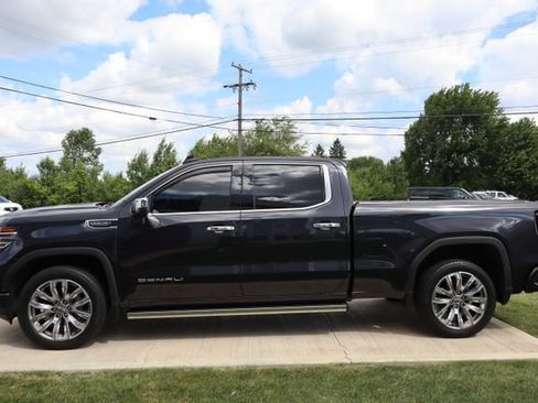 Used 2023 GMC Sierra 1500 Denali w/ Denali Reserve Package AWD/4WD image 35