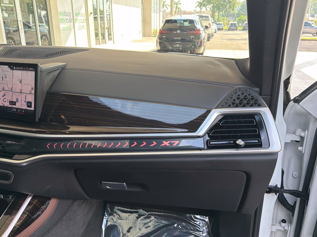 Used 2026 BMW X7 xDrive40i w/ Executive Package AWD/4WD image 28