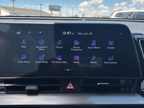 Used 2025 Kia Sportage EX AWD/4WD image 19