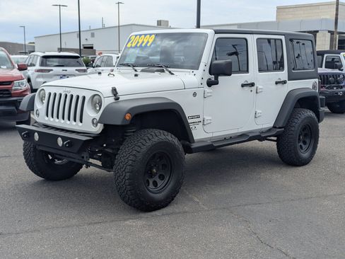 Used 2015 Jeep Wrangler Unlimited Sport w/ Max Tow Package AWD/4WD image 5