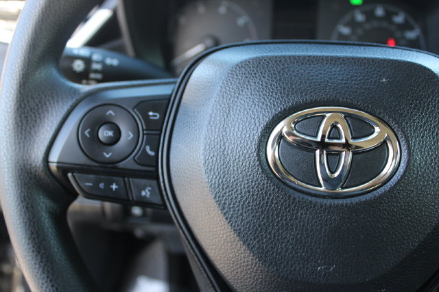 Used 2024 Toyota Corolla LE w/ LE Convenience Package FWD image 20