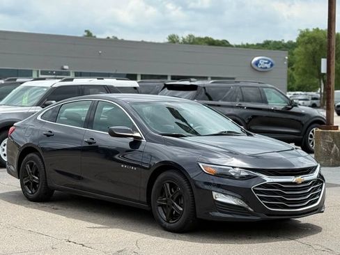 Used 2023 Chevrolet Malibu LT w/ Driver Confidence Package FWD image 32