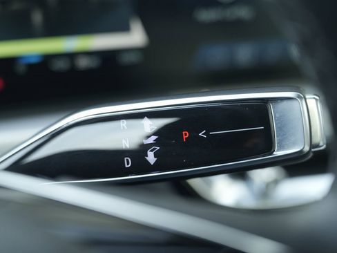 Used 2024 Cadillac Lyriq Luxury image 49