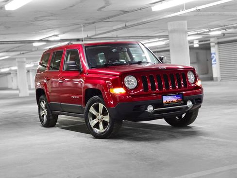 Used 2017 Jeep Patriot High Altitude image 4