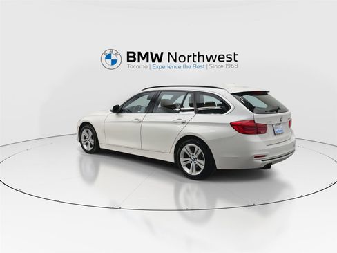 Used 2019 BMW 330i xDrive Wagon w/ Premium Package AWD/4WD image 12