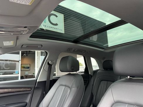 Used 2018 Audi Q5 2.0T Premium Plus w/ Premium Plus Package AWD/4WD image 11