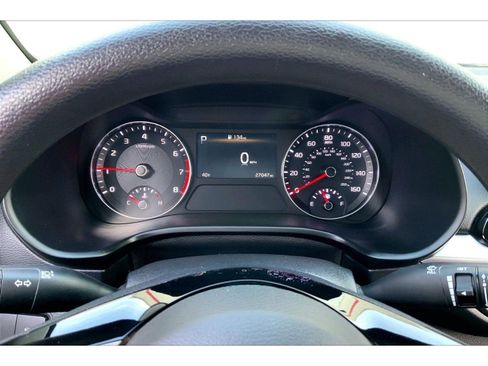 Used 2024 Kia Forte LXS w/ LXS Technology Package image 17