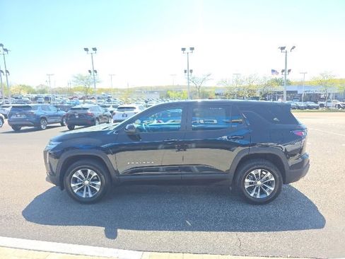 New 2026 Chevrolet Equinox LT w/ Convenience Package II AWD/4WD image 5