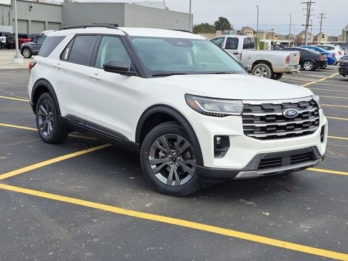New 2026 Ford Explorer Active w/ Active Comfort Package AWD/4WD image 28