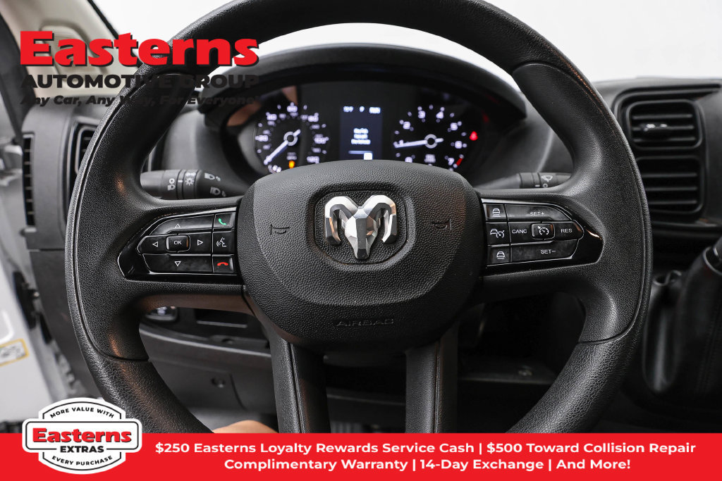 Used 2025 RAM ProMaster 2500 w/ Convenience Group FWD image 11