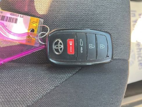 Used 2025 Toyota Camry LE image 34