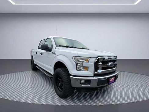 Used 2016 Ford F150 XLT w/ Trailer Tow Package AWD/4WD image 10