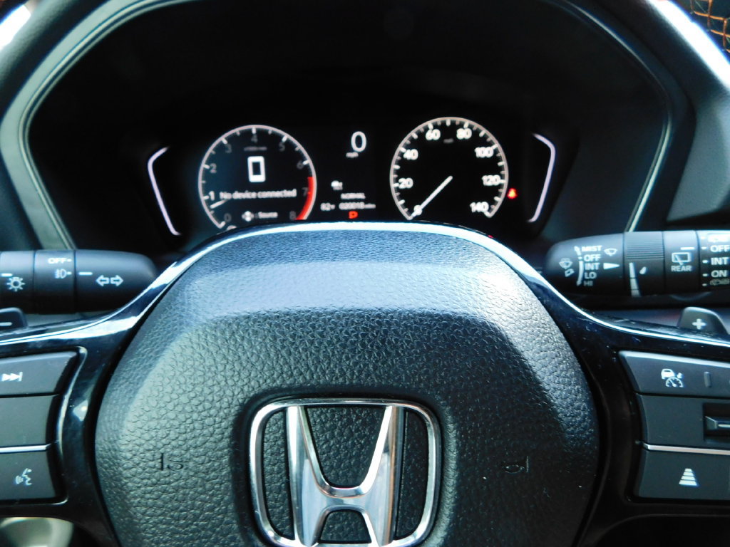 Used 2025 Honda Pilot TrailSport image 39